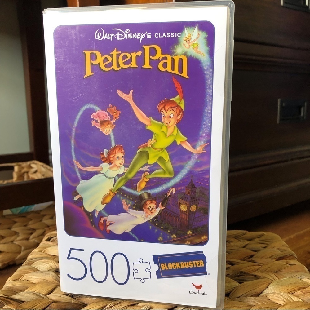 Blockbuster: Disney: Peter Pan movie cover puzzle in case 500pc.